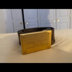 Brown Louis Vuitton belt